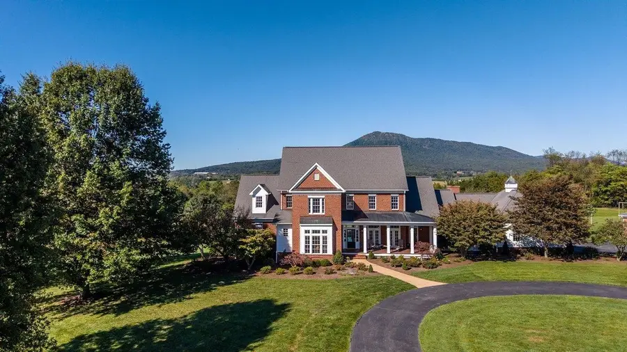 1130 Three Springs Rd, McGaheysville, VA 22840 - #2