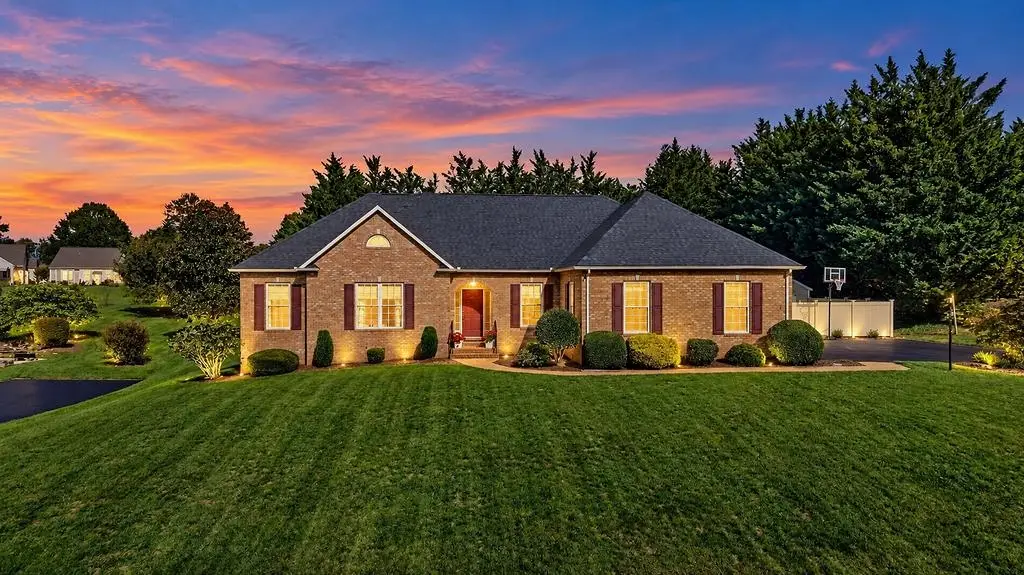 717 Pelham Dr, Waynesboro, VA 22980 - #1