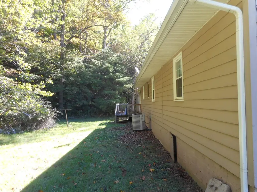 3203 Parkersburg Pike, Swoope, VA 24479 - #3