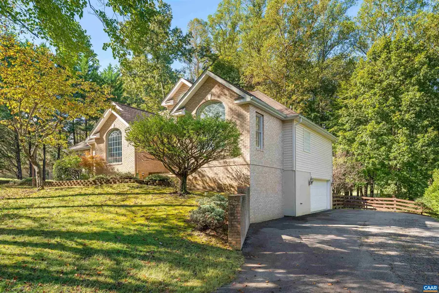 4 Locks Rd, Palmyra, VA 22963 - #2
