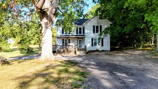 531 Oakland Cir, Raphine, VA 24472