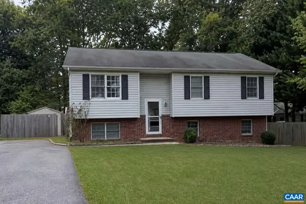 17 Ashton Dr, Stuarts Draft, VA 24477