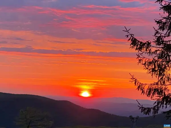 217 Timbers Condos, Wintergreen Resort, VA 22967