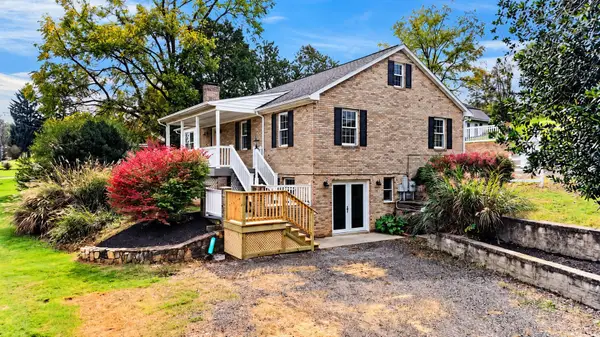 661 Ladd Rd, Fishersville, VA 22939