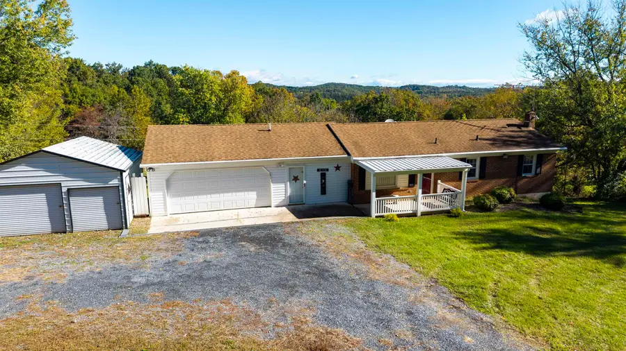 615 Vinegar Hill Rd, Churchville, VA 24421 - #3