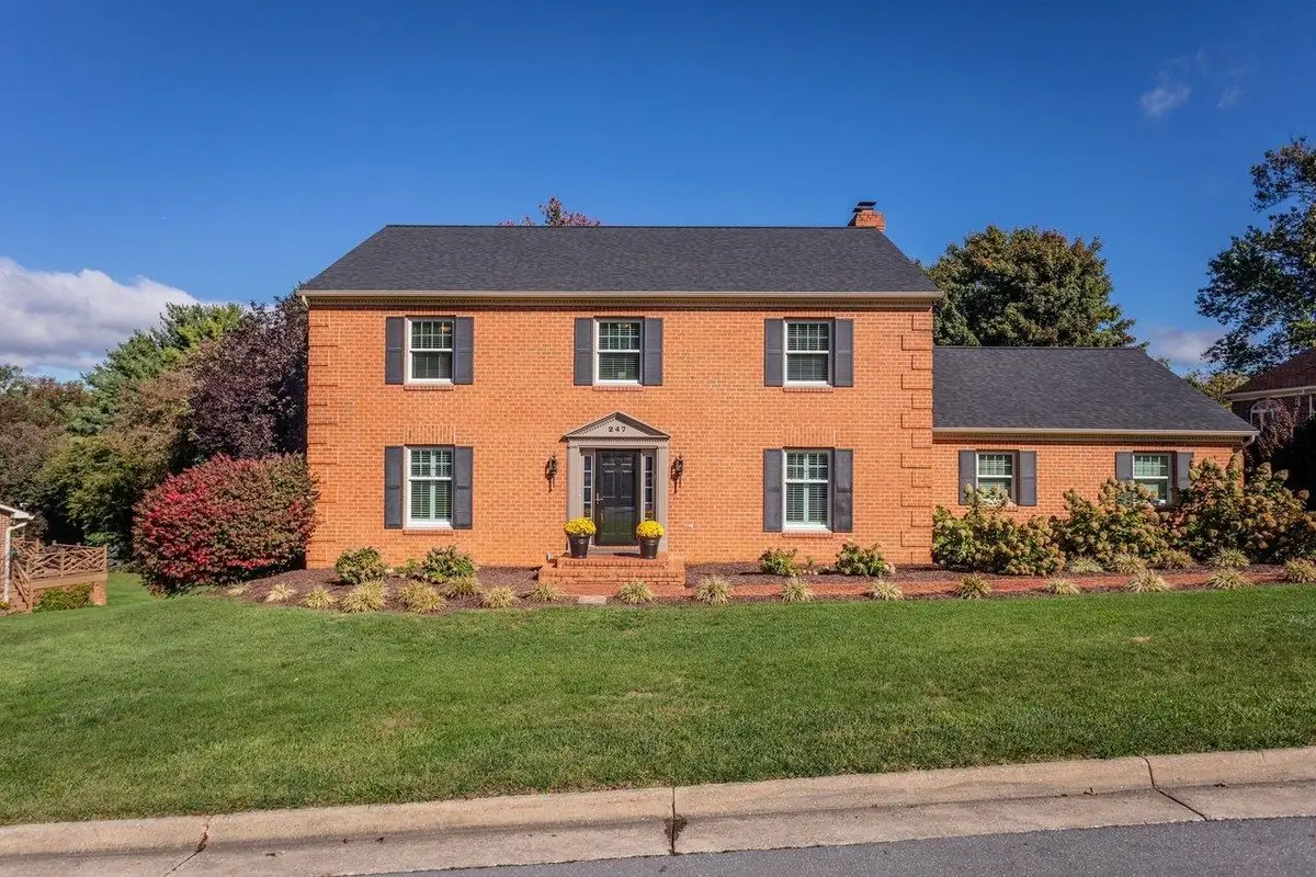 247 Divot Dr, Harrisonburg, VA 22801 - #1