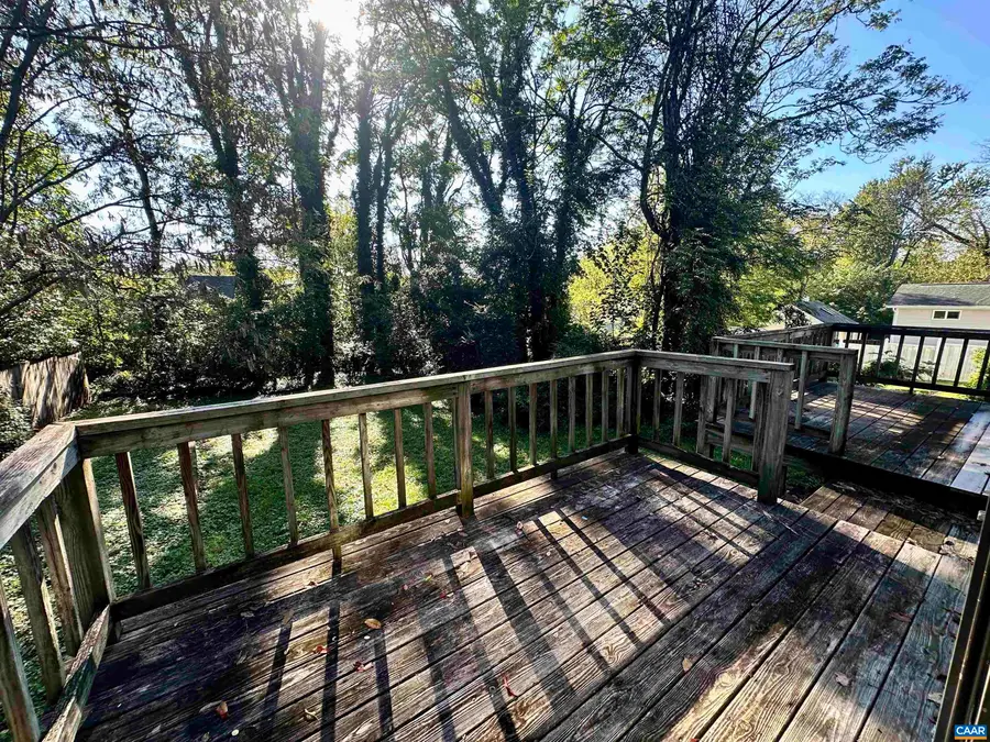 122 Goodman St, Charlottesville, VA 22902 - #3