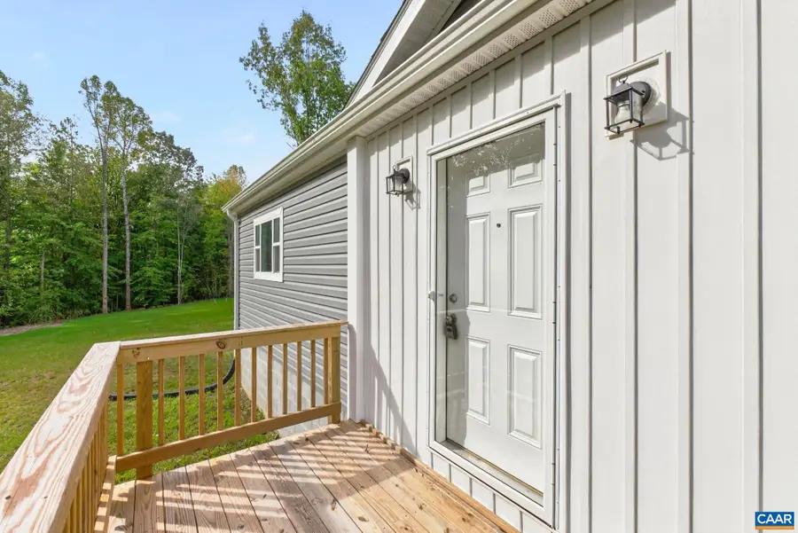 5195 Green Creek Rd, Schuyler, VA 22969 - #2