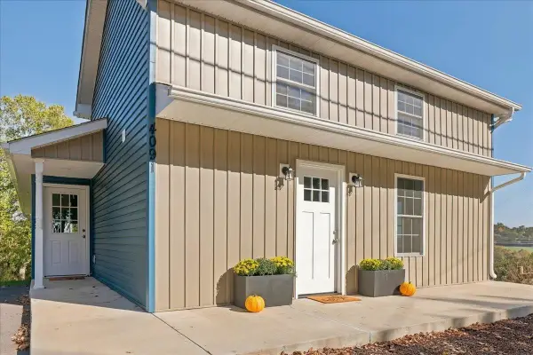 4091 Spring Hill Rd, Staunton, VA 24401
