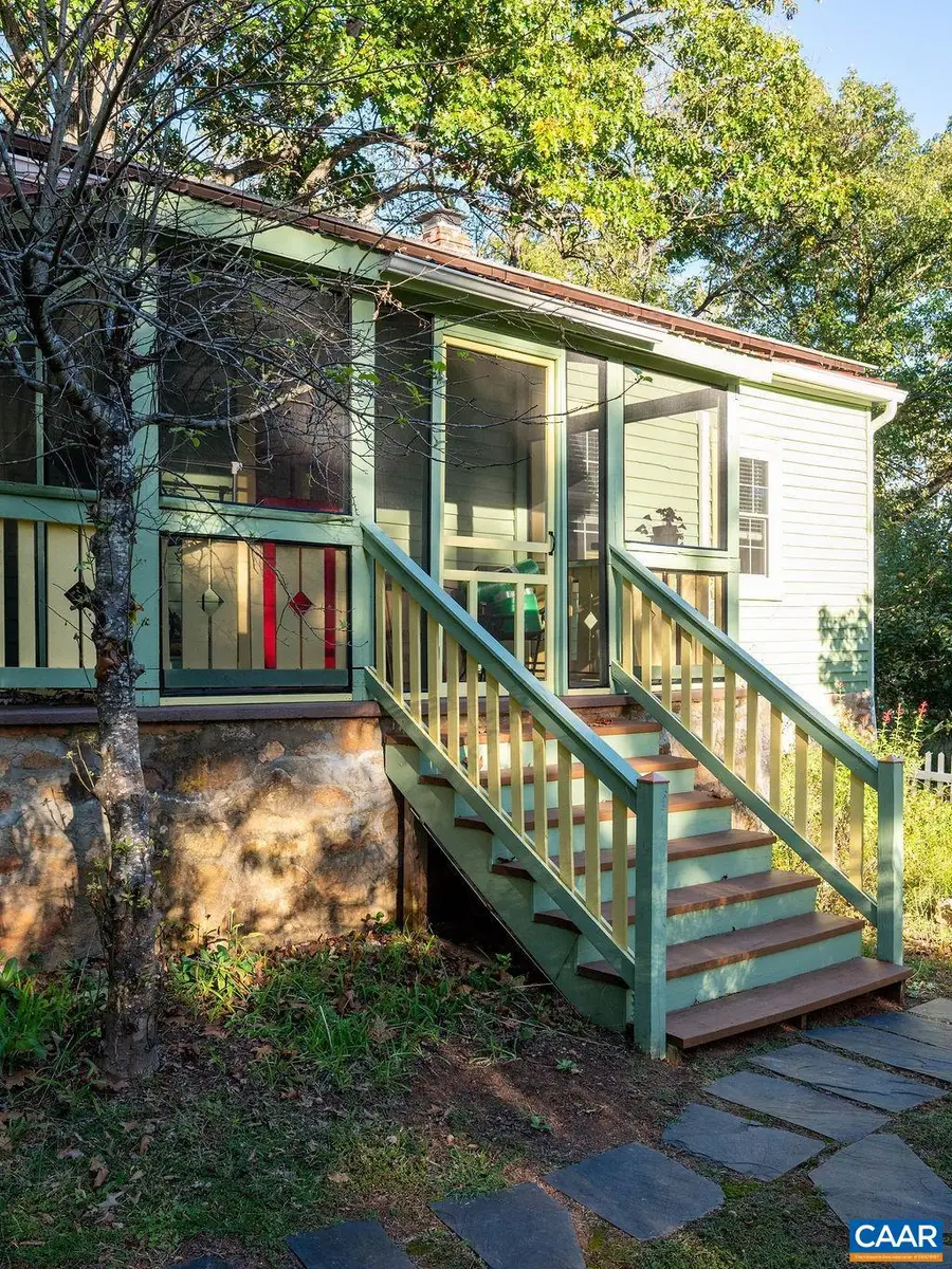 6319 Schoolhouse Hl, Charlottesville, VA 22903 - #2