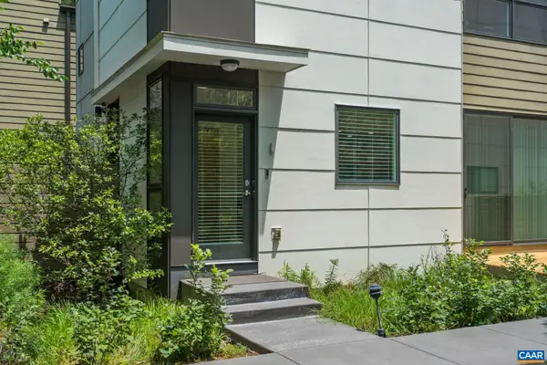 1130 E High St, Charlottesville, VA 22902