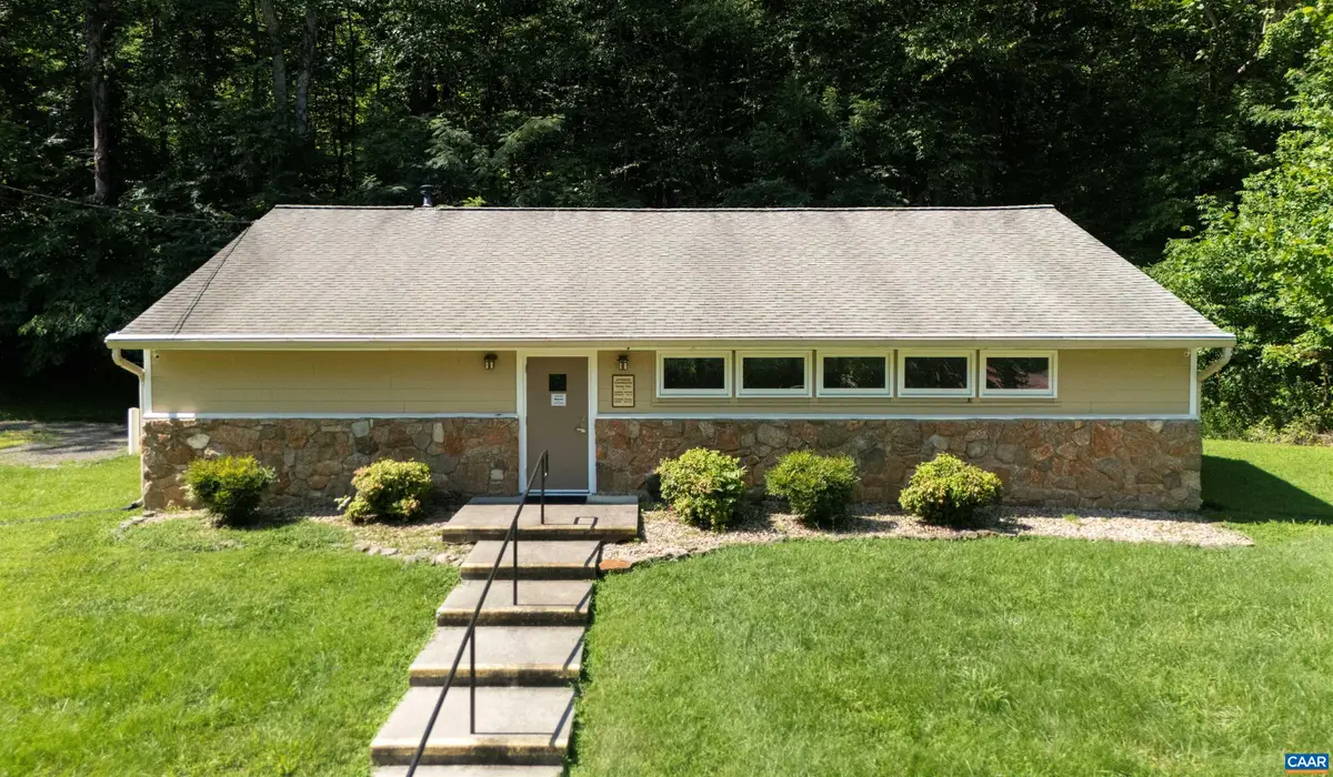 426 Eades Ln, Lovingston, VA 22949 - #1
