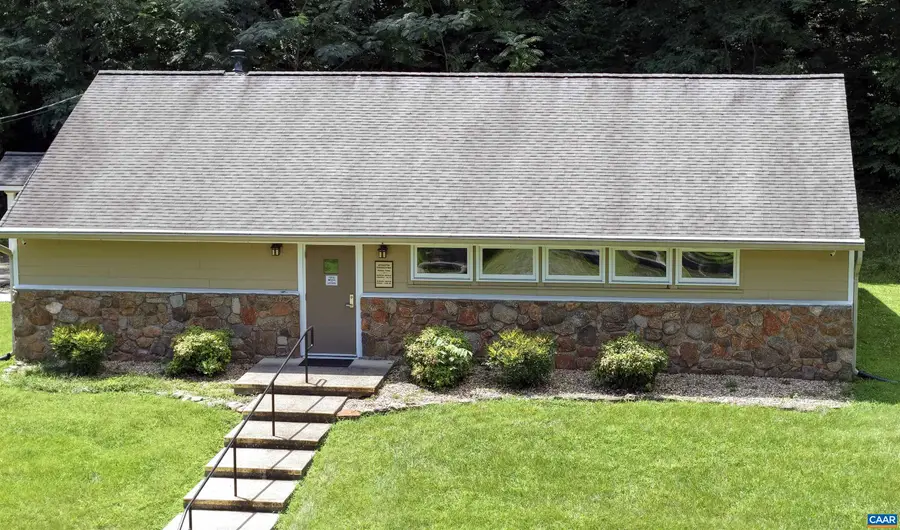 426 Eades Ln, Lovingston, VA 22949 - #2