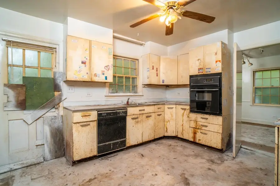 1544 Overlook Dr, Charlottesville, VA 22903 - #2