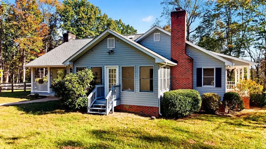2186 Davis Shop Rd, Earlysville, VA 22936 - #2