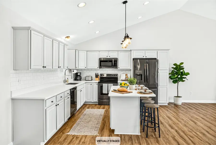 610 Cedar Ct, Woodstock, VA 22664 - #2