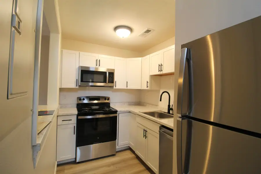 1362 Bradley Dr, Harrisonburg, VA 22801 - #2