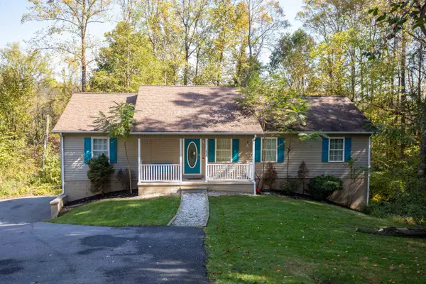 274 Rhododendron Ct, Mcgaheysville, VA 22840