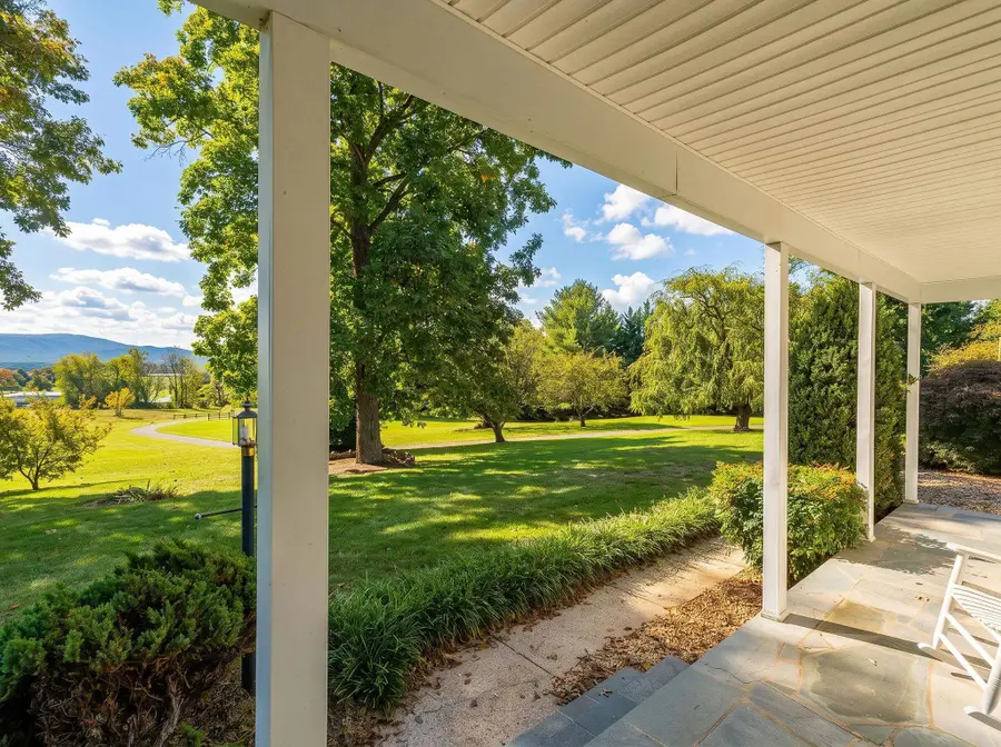 79 Kinmont Dr, Waynesboro, VA 22980 - #3