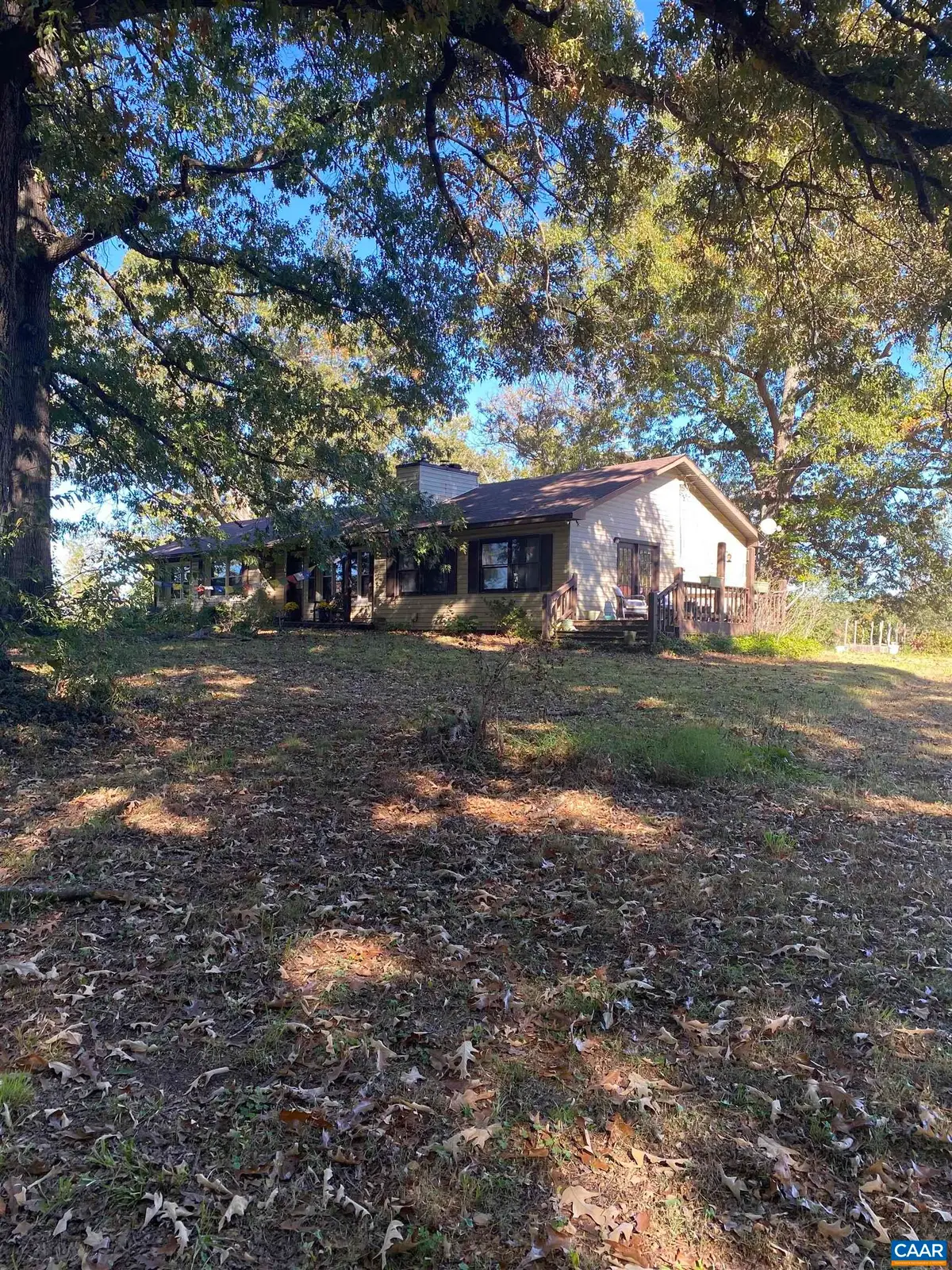 167 Hollow Ln, Scottsville, VA 24590 - #1