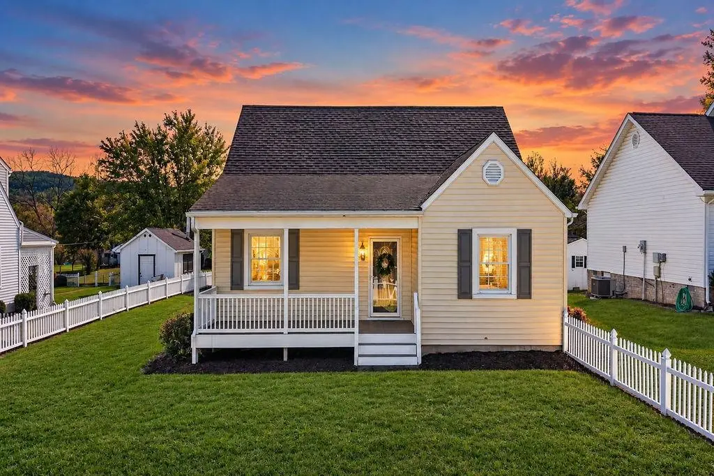 1516 Lyndhurst Rd, Waynesboro, VA 22980 - #1
