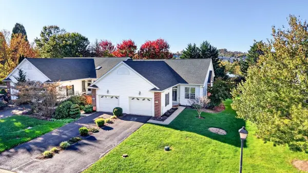 381 Spring Oaks Dr, Rockingham, VA 22801