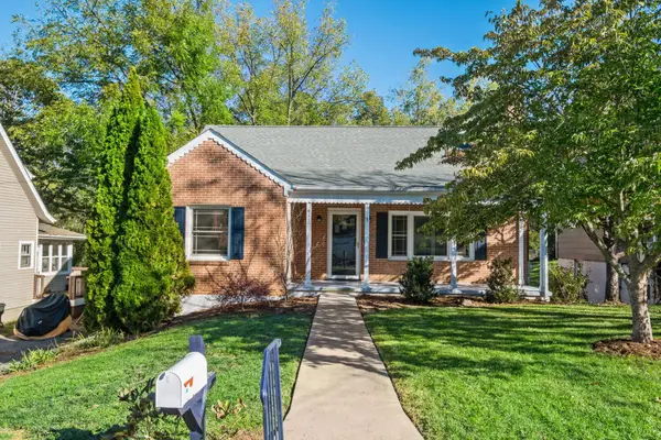 411 Hendren Ave, Staunton, VA 24401