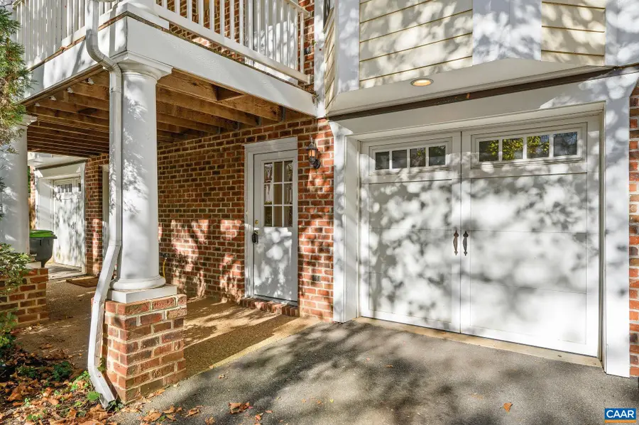121 Old Fifth Cir, Charlottesville, VA 22903 - #3