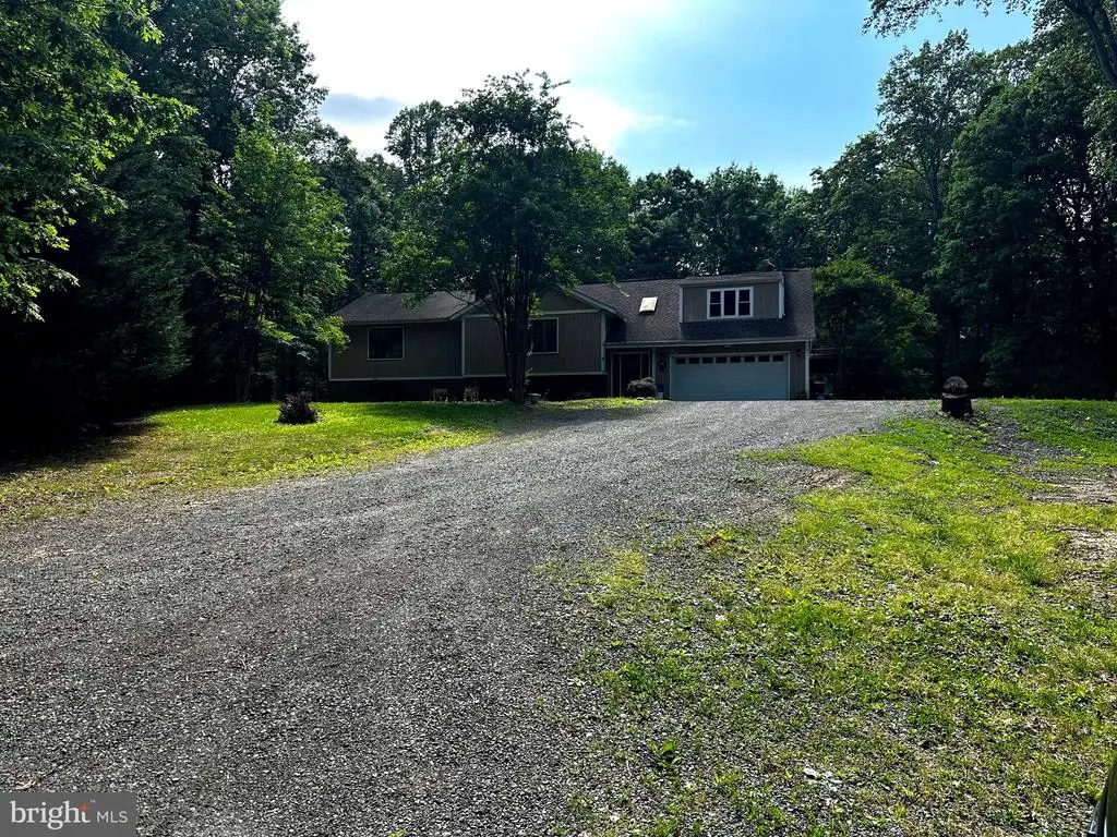 3587 Monarch Ln, Midland, VA 22728 - #1