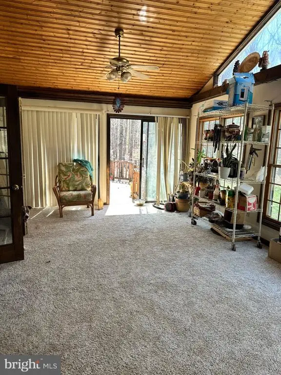 3587 Monarch Ln, Midland, VA 22728 - #2
