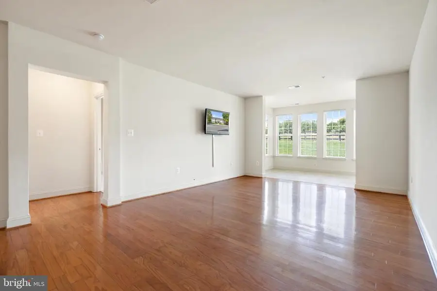 6704 Holly Farm Ln, Warrenton, VA  - Image #3