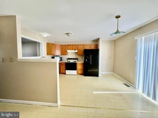 541 Highland Towne Ln, Warrenton, VA 20186 - Image #3