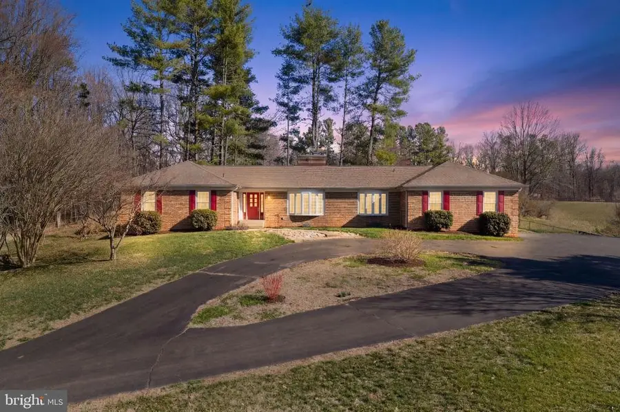 5142 Fairview Ln, Broad Run, VA  - #2