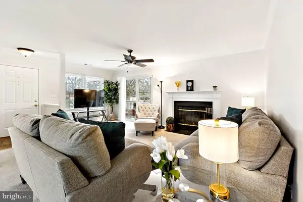 219 Fernwood Pl, Warrenton, VA 20186