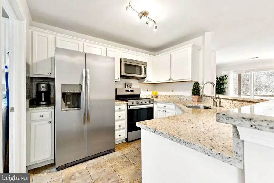 219 Fernwood Pl, Warrenton, VA 20186 - #2