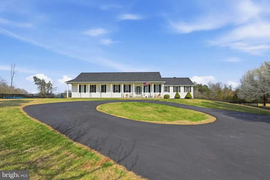 10292 Cliff Mills Rd, Marshall, VA 20115 - #3