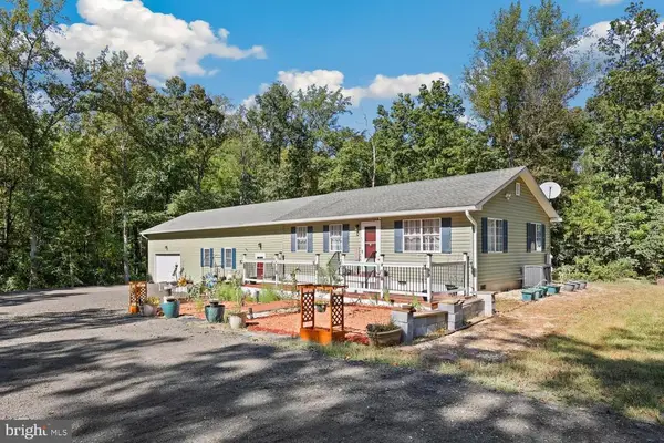 9463 Rogues Rd, Midland, VA 