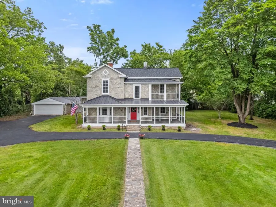 105 Washington St E, Remington, VA 22734 - #2