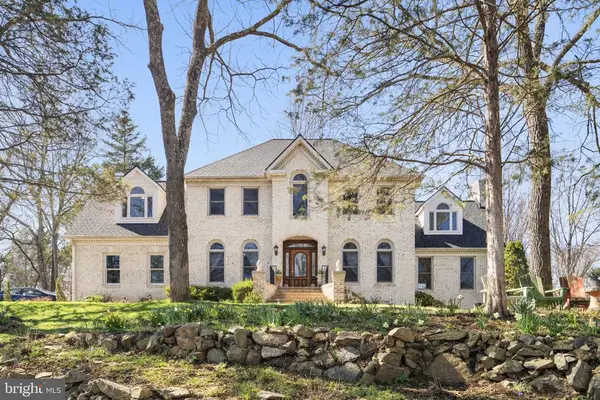 7929 Wellington Dr, Warrenton, VA 20186