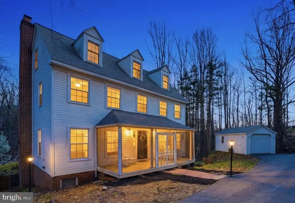 8277 Lock Ln, Warrenton, VA 20186 - #1