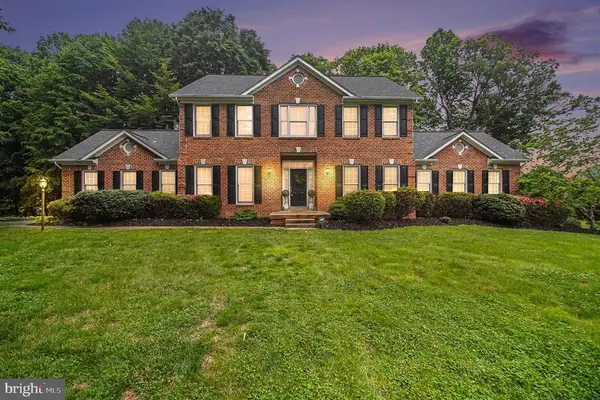 7182 Brewster Ln, Warrenton, VA 20187