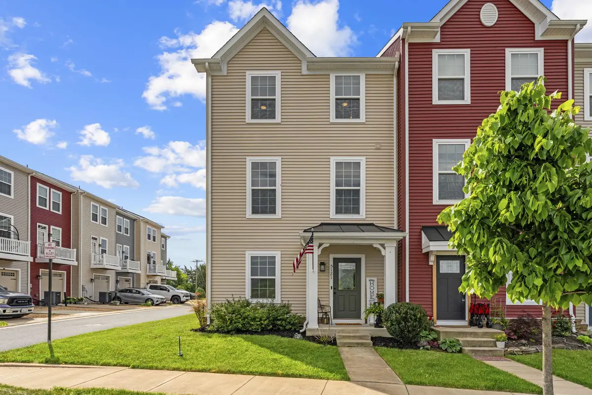 5121 Penn St, Bealeton, VA 22712 - #1