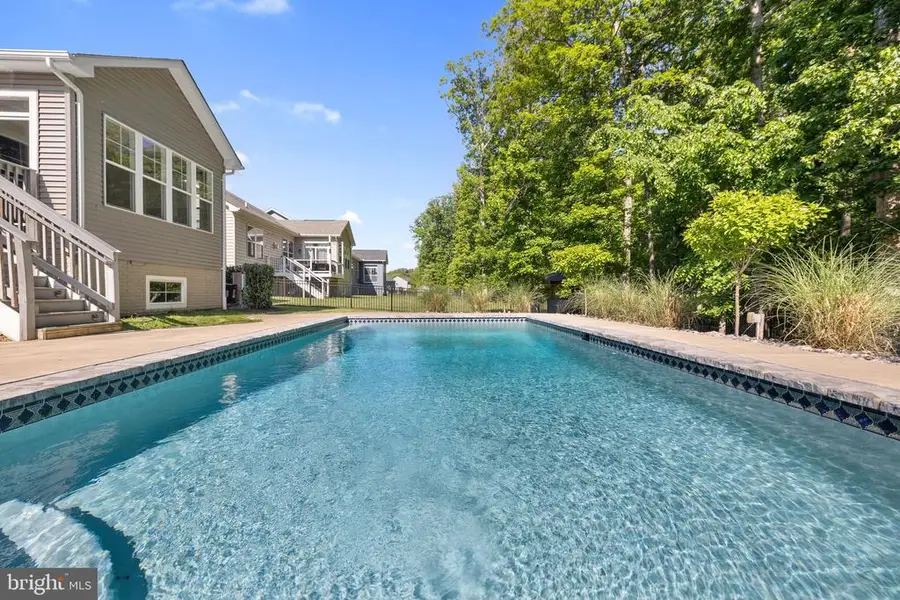 4853 Point Rd, Warrenton, VA 20187 - #2