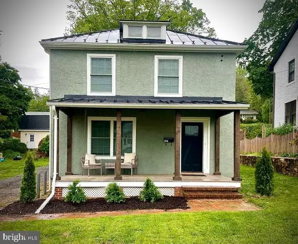 179 Waterloo St, Warrenton, VA 20186