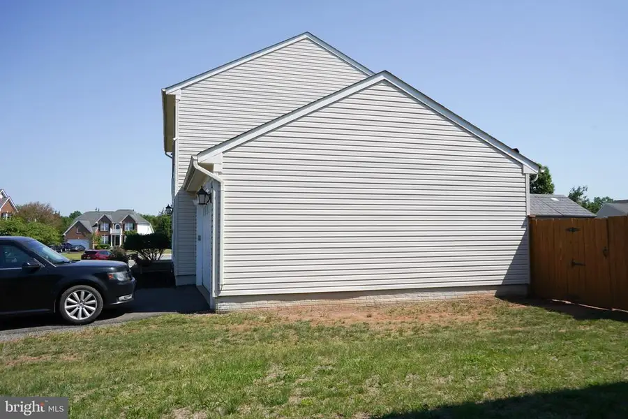 11145 Eagle Ct, Bealeton, VA 22712 - #3
