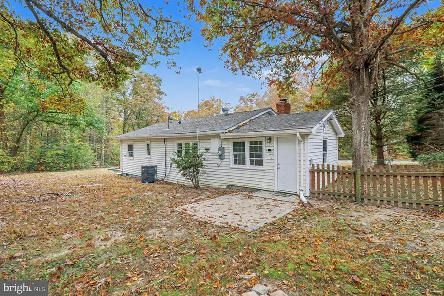 846 Borden Rd, Bumpass, VA 23024 - #2