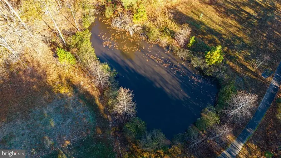 102 Oakmont Dr, Gordonsville, VA 22942 - #2