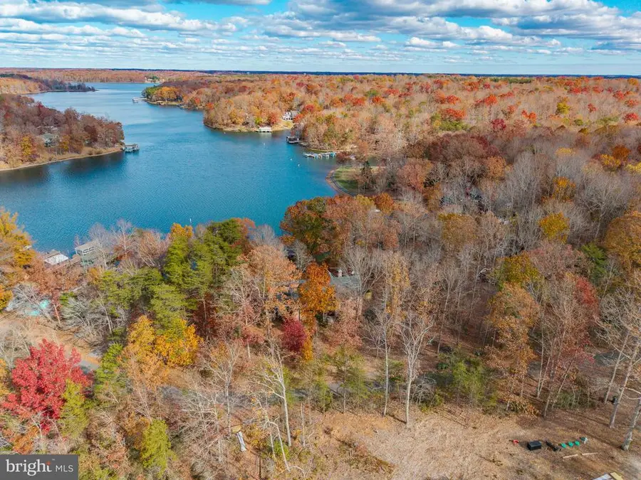 464 Douglas Rd, Mineral, VA 23117 - #3