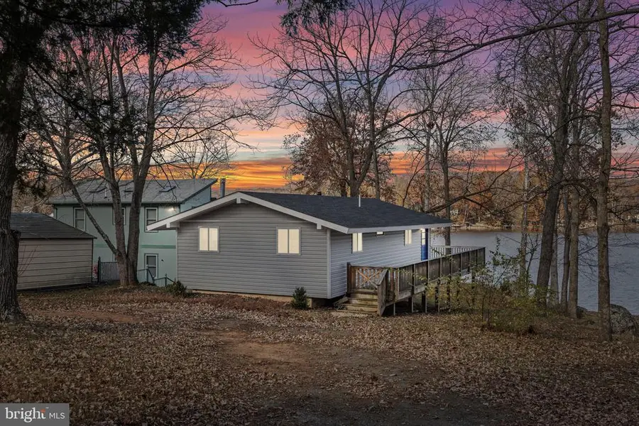 1262 Lakeshore Dr S, Louisa, VA 23093 - #2