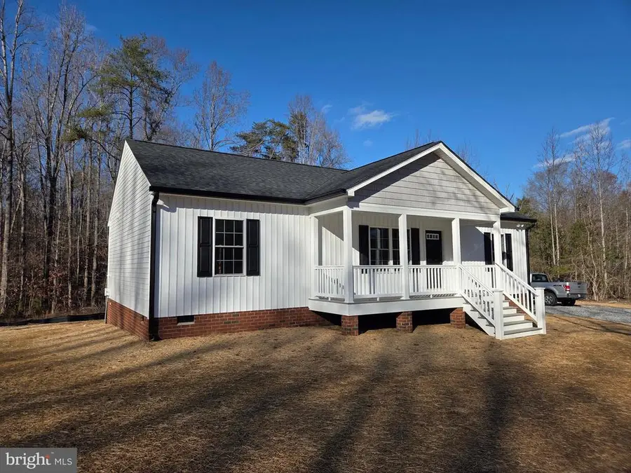 115 Busbees Point Rd, Bumpass, VA 23024 - Image #2